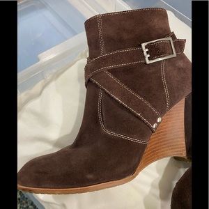 Donald J Plinder Sport-I-Que ankle boots.
